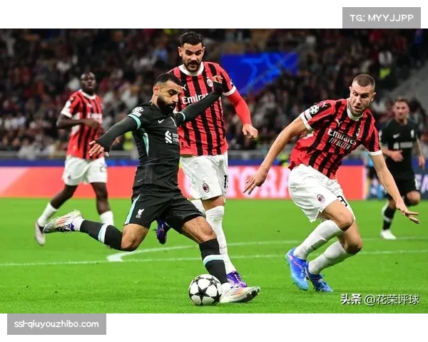 欧冠篮球激战:米兰与巴黎对决,东西欧篮球风格碰撞再现